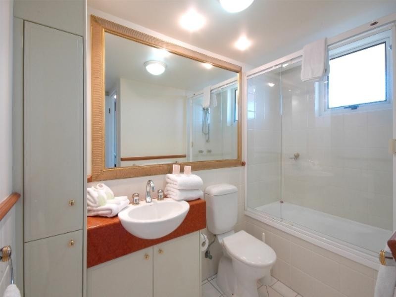 Unit 2605/222 ‘The Mediterranean Towers’ The Esplanade, Burleigh Heads QLD 4220