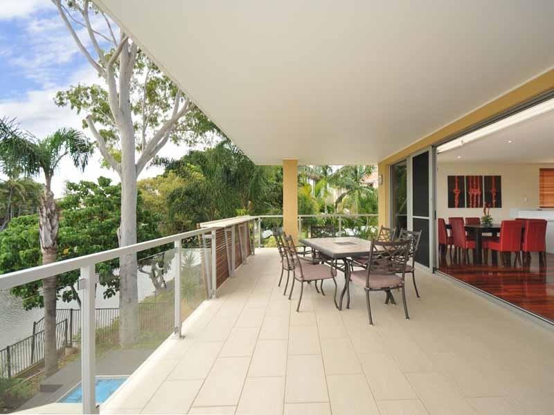 2/19 Paradise Island, Surfers Paradise QLD 4217