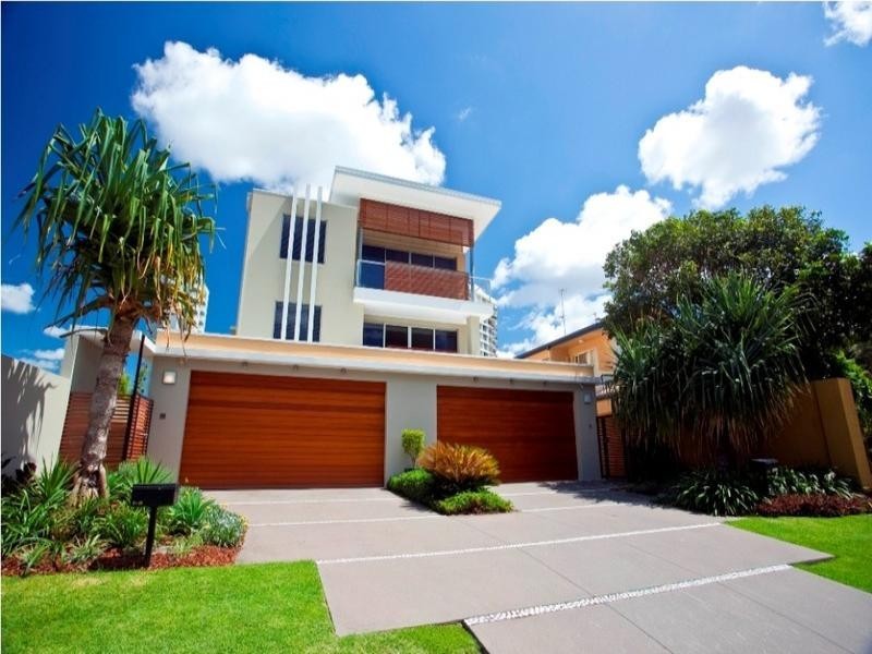 2/19 Paradise Island, Surfers Paradise QLD 4217