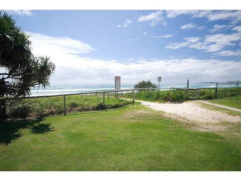 1/389 Golden Four Drive, Tugun QLD 4224