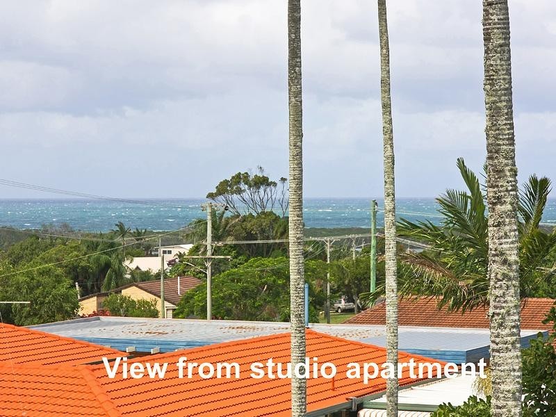 6 Hibiscus Parade, Banora Point NSW 2486