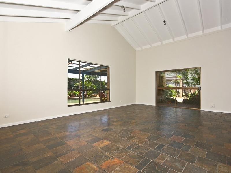 6 Hibiscus Parade, Banora Point NSW 2486