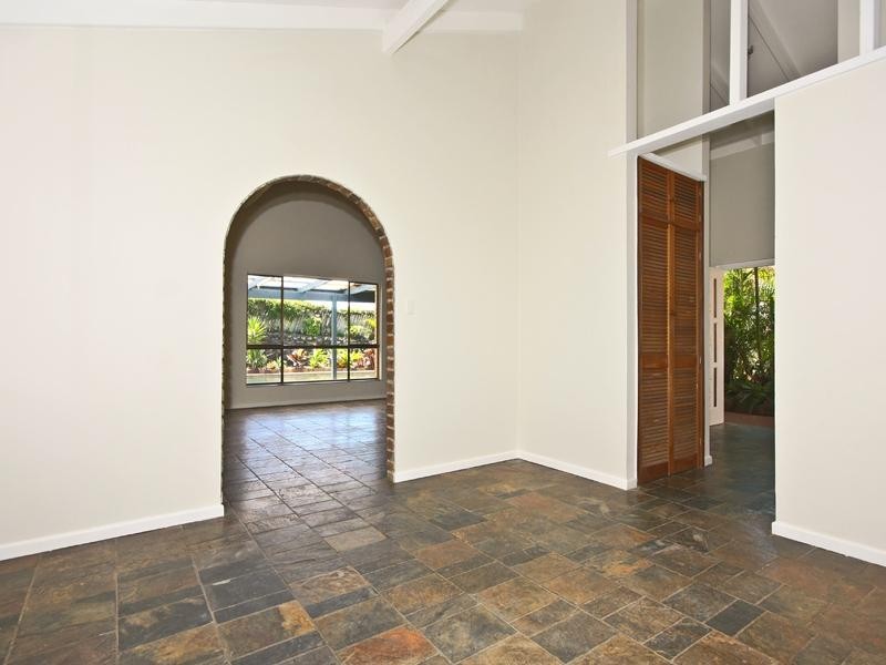 6 Hibiscus Parade, Banora Point NSW 2486