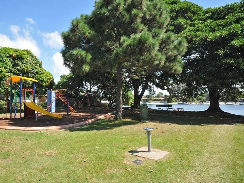 78 Avanti Street, Mermaid Waters QLD 4218
