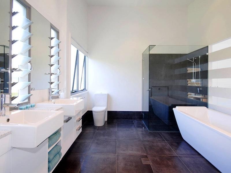 71 Seagull Avenue, Mermaid Beach QLD 4218