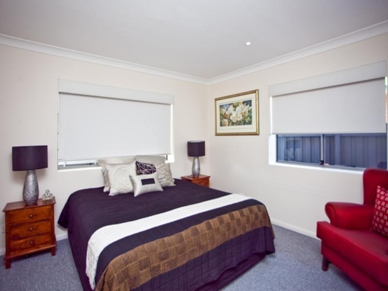 84 Albion Avenue, Miami QLD 4220