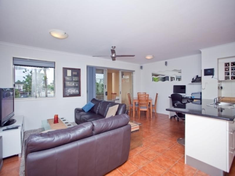10 “Diamond Sands” 2320 Gold Coast Highway, Mermaid Beach QLD 4218