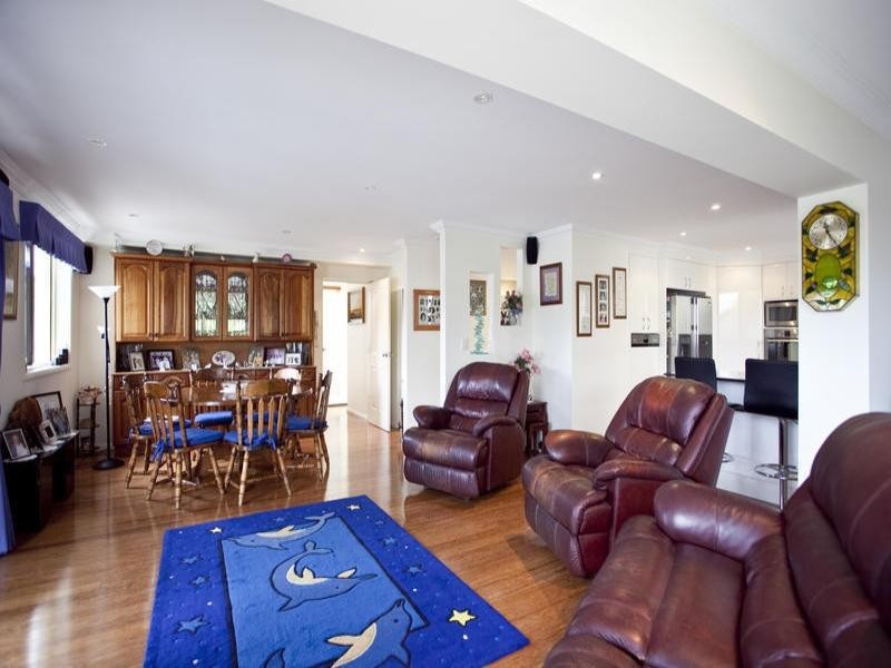 2 Murlong Crescent, Palm Beach QLD 4221