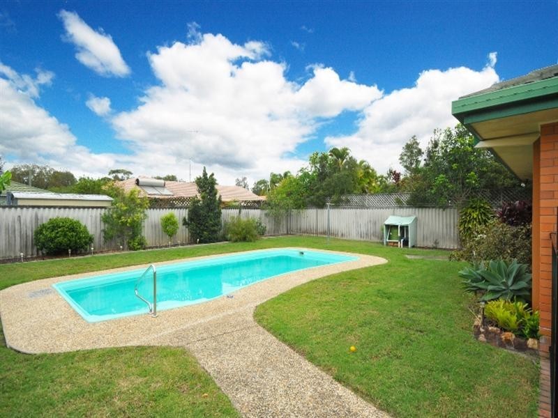 20 Dabchick Drive, Burleigh Waters QLD 4220