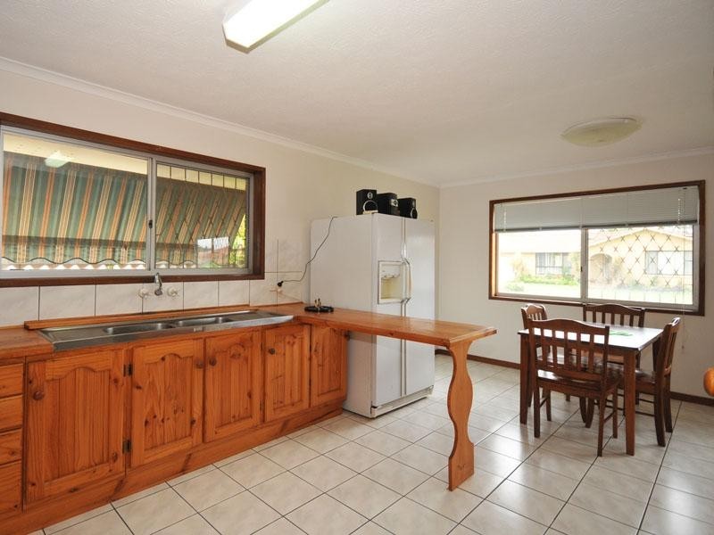 20 Dabchick Drive, Burleigh Waters QLD 4220