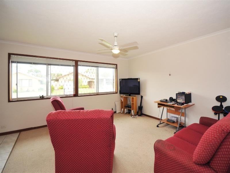 20 Dabchick Drive, Burleigh Waters QLD 4220