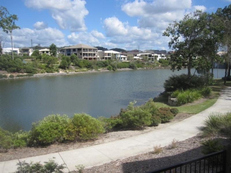 3/7 Saleya Drive, Varsity Lakes QLD 4227