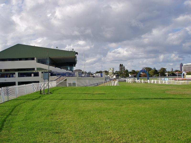 5 Daimler Drive, Bundall QLD 4217