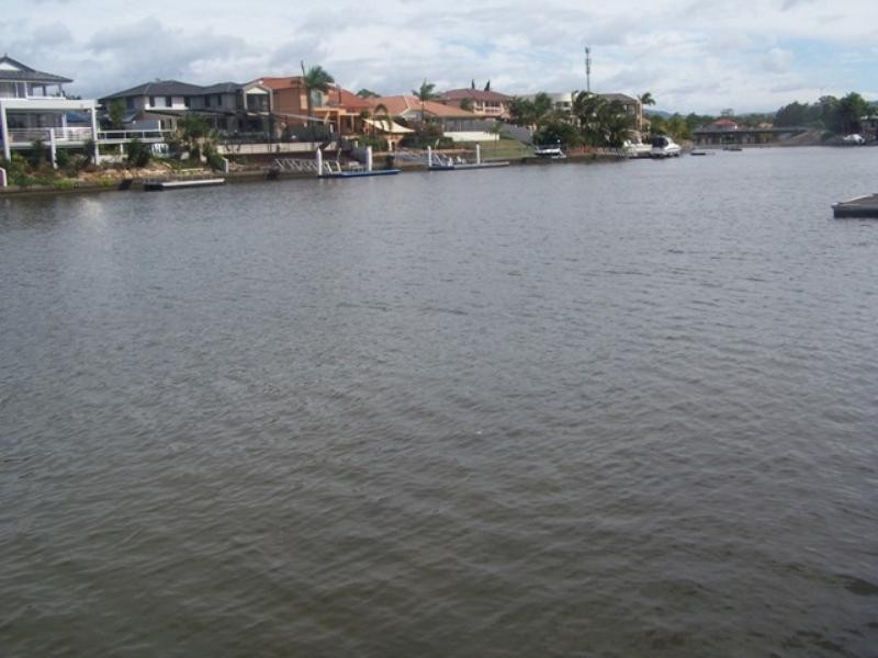 2 Salamander Court, Mermaid Waters QLD 4218