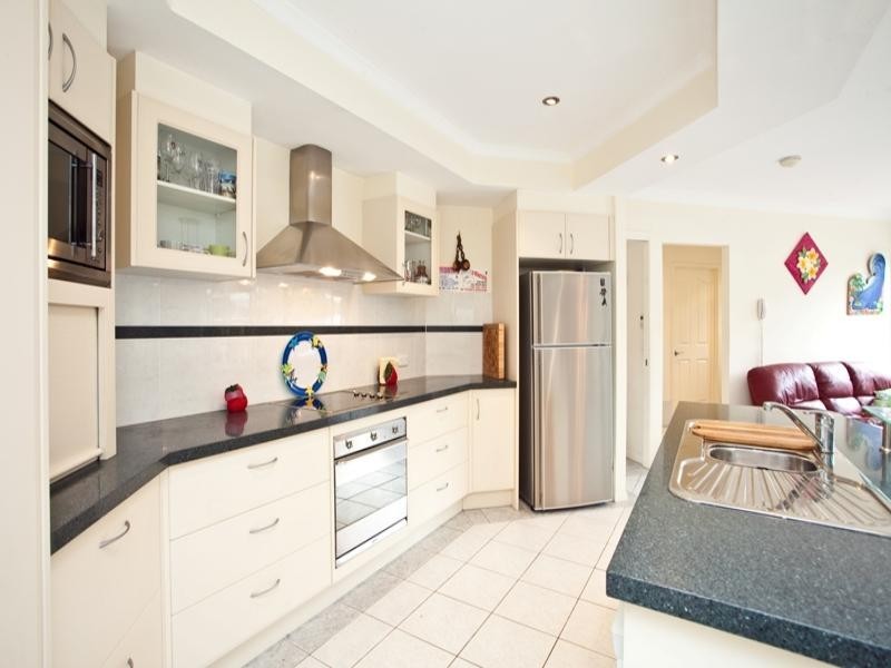 24 Tabilban Street, Burleigh Heads QLD 4220