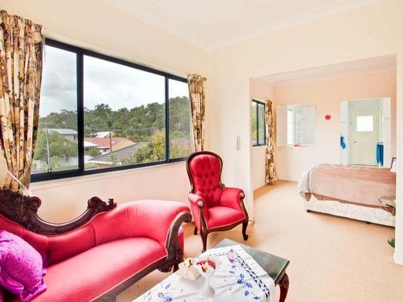 24 Tabilban Street, Burleigh Heads QLD 4220