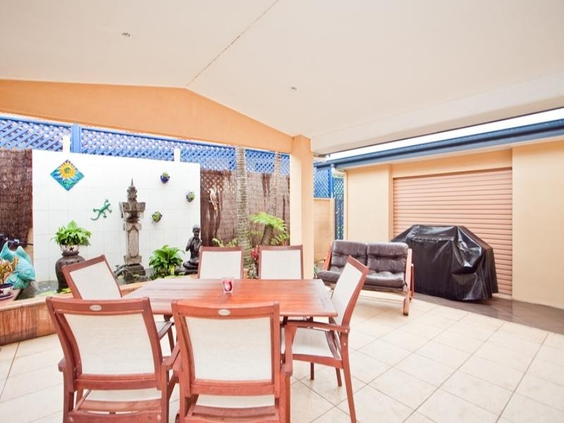 24 Tabilban Street, Burleigh Heads QLD 4220