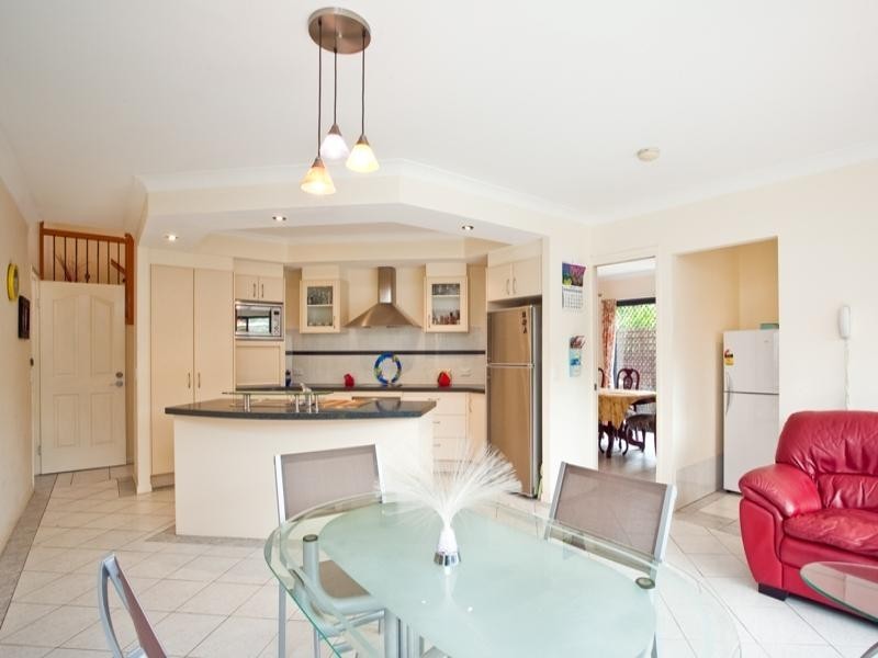 24 Tabilban Street, Burleigh Heads QLD 4220