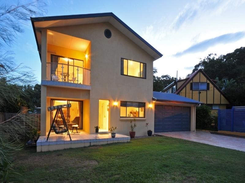 24 Tabilban Street, Burleigh Heads QLD 4220