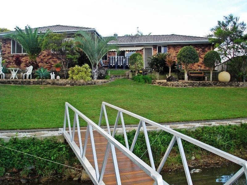 34 Altissimo Close, Varsity Lakes QLD 4227