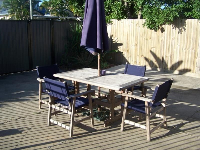 11 Constance Avenue, Mermaid Waters QLD 4218