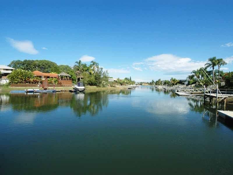 7 Carrara Road, Carrara QLD 4211