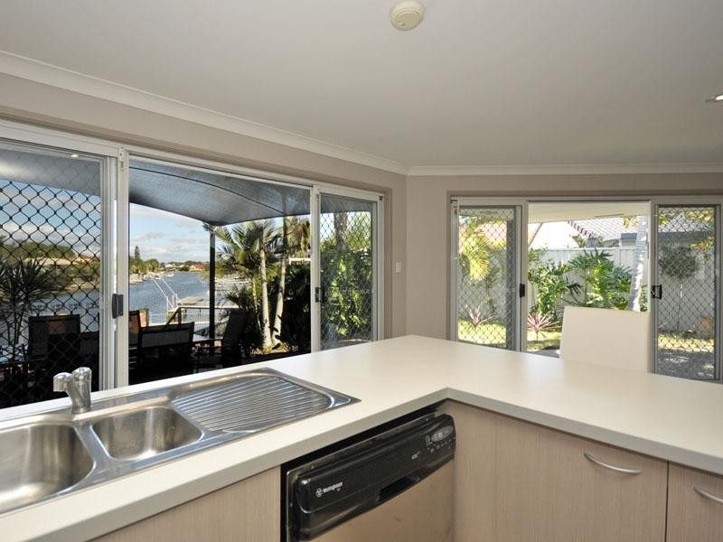 7 Carrara Road, Carrara QLD 4211
