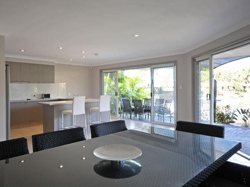 7 Carrara Road, Carrara QLD 4211