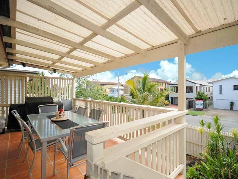 20 Venice Street, Mermaid Beach QLD 4218