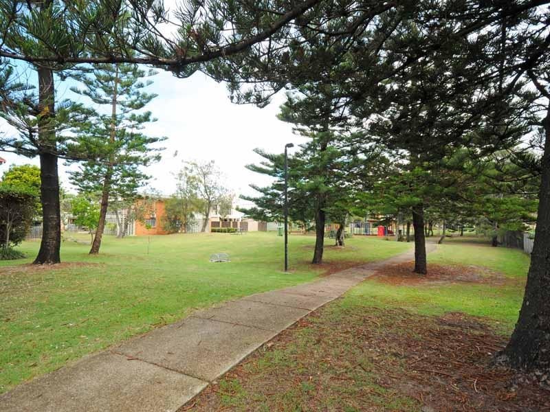 20 Venice Street, Mermaid Beach QLD 4218