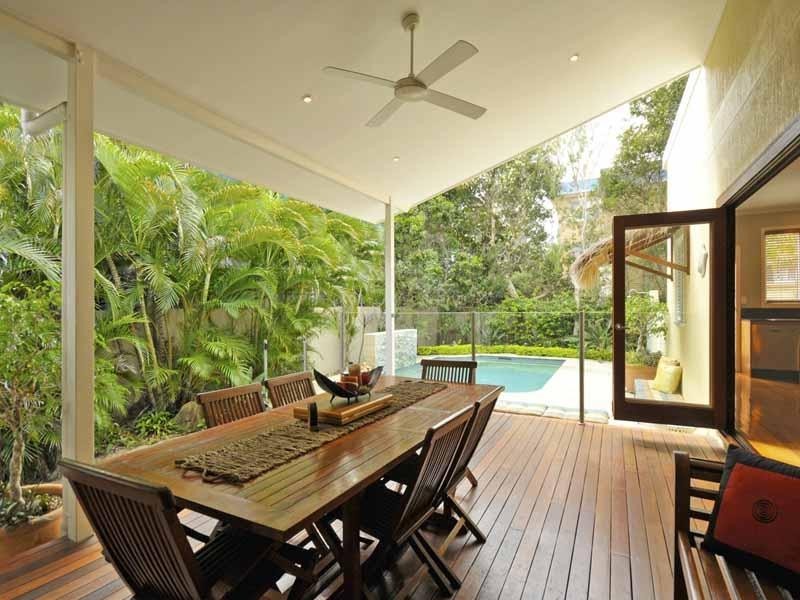 75 Seagull Avenue, Mermaid Beach QLD 4218