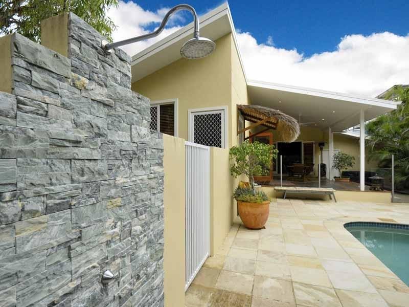 75 Seagull Avenue, Mermaid Beach QLD 4218