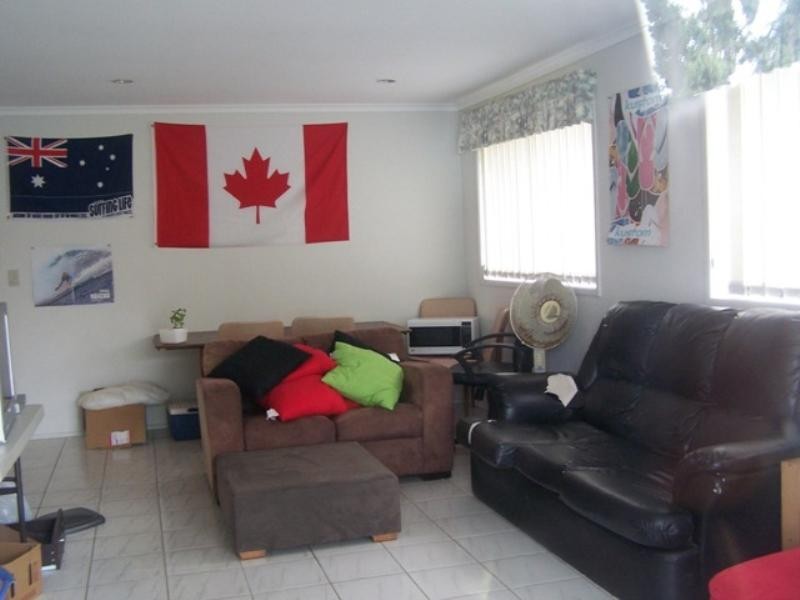 19 Tamborine Street, Mermaid Beach QLD 4218