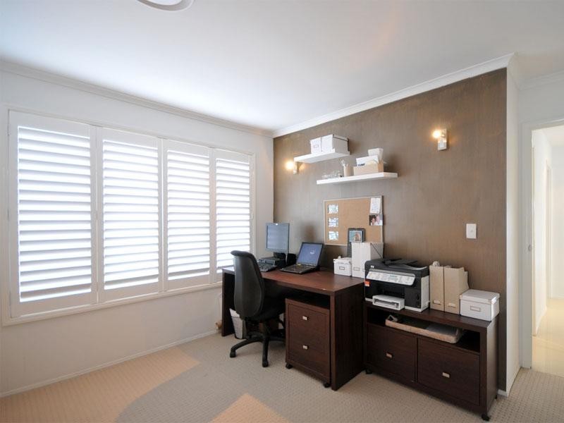 22 Welby Street, Broadbeach Waters QLD 4218