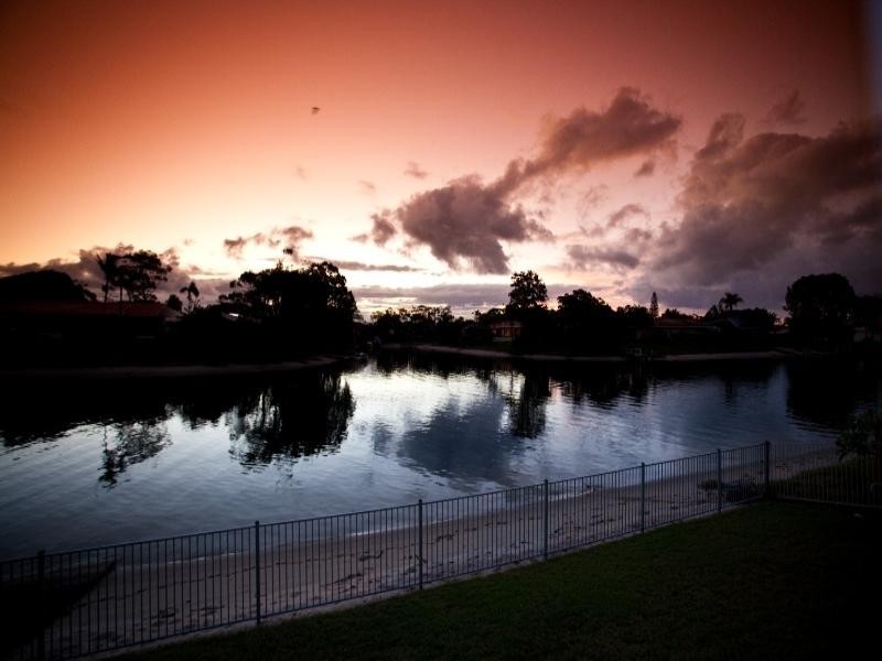 22 Welby Street, Broadbeach Waters QLD 4218