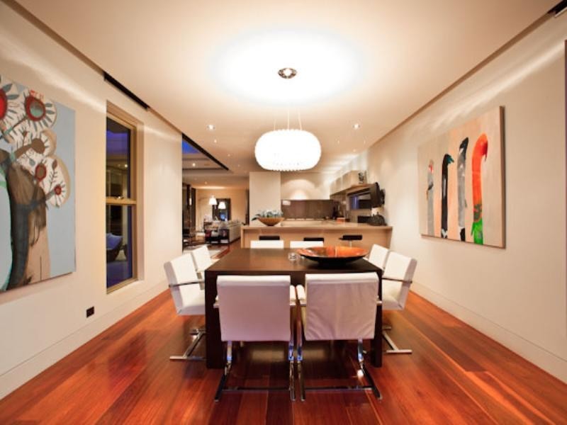 2 Ocean Street, Burleigh Heads QLD 4220