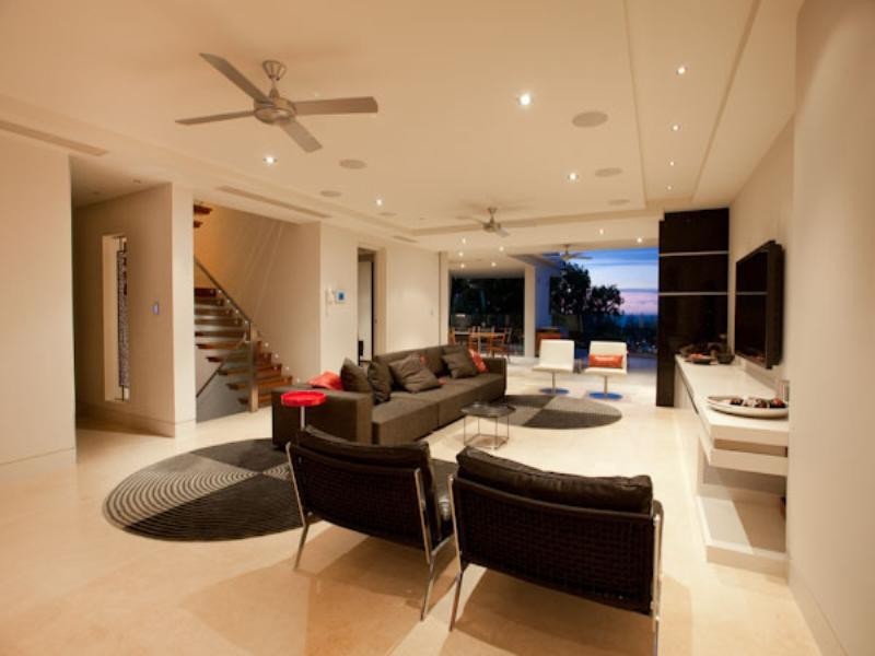 2 Ocean Street, Burleigh Heads QLD 4220