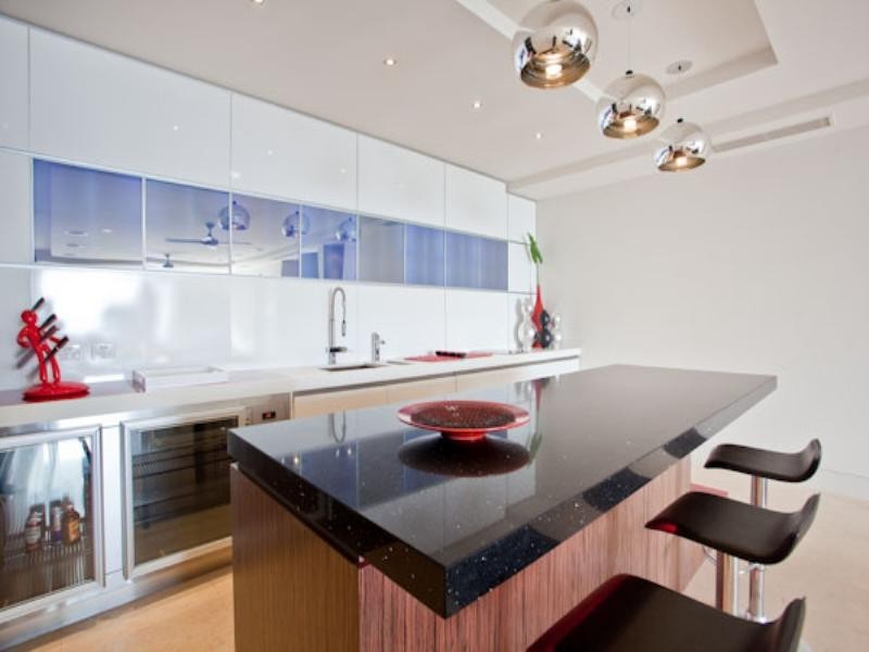 2 Ocean Street, Burleigh Heads QLD 4220