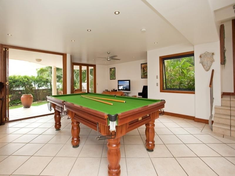 9 Short Street, Burleigh Heads QLD 4220