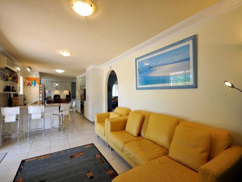 39 Bob Barnard Drive, Tugun QLD 4224