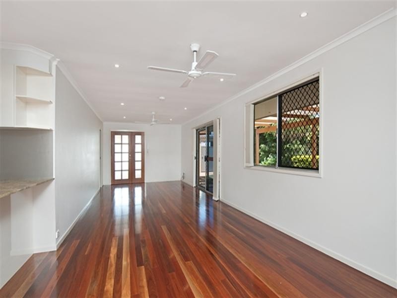 21 Lesley Avenue, Miami QLD 4220