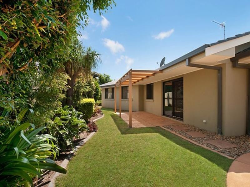 21 Lesley Avenue, Miami QLD 4220