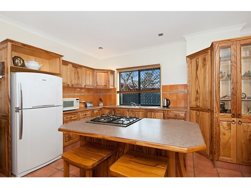 2/60 Chainey Avenue, Miami QLD 4220