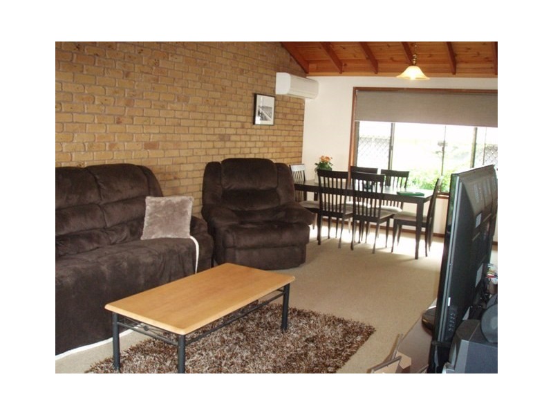 1/32 Sunshine Parade, Miami QLD 4220