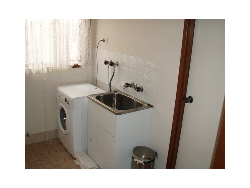 1/32 Sunshine Parade, Miami QLD 4220