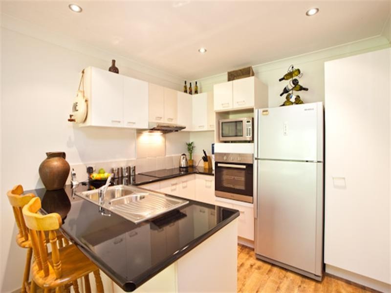 18/232 Guineas Creek Road, Elanora QLD 4221