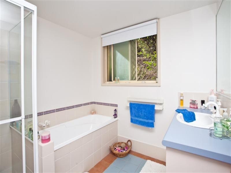 18/232 Guineas Creek Road, Elanora QLD 4221