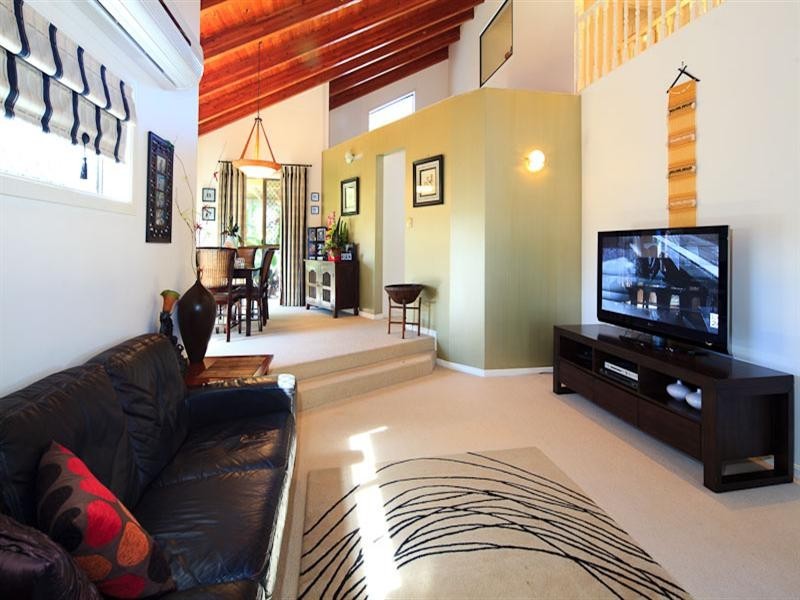 90 Thorngate Drive, Robina QLD 4226