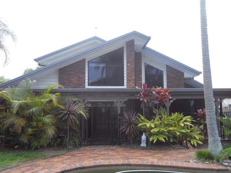 90 Thorngate Drive, Robina QLD 4226