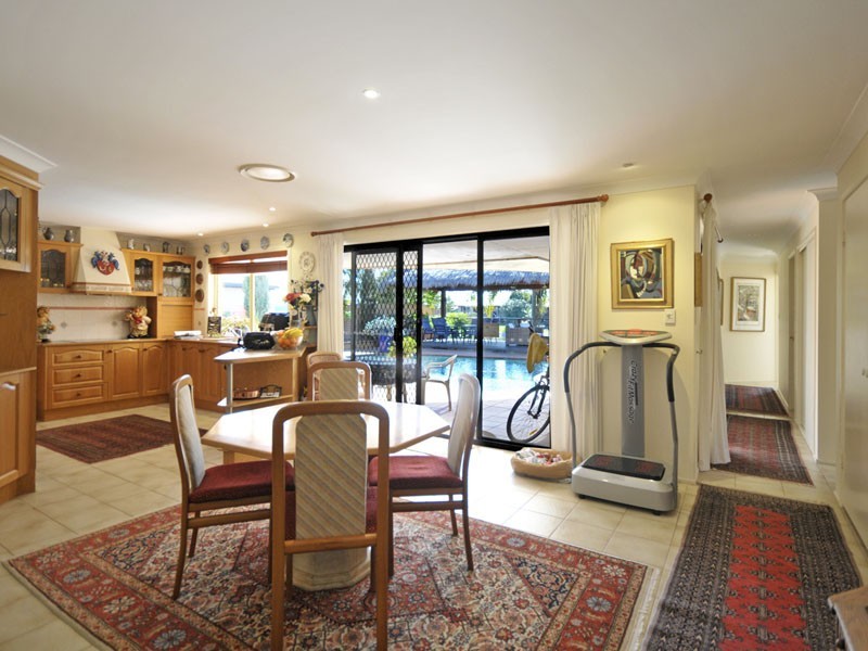 32 Port Drive, Mermaid Waters QLD 4218